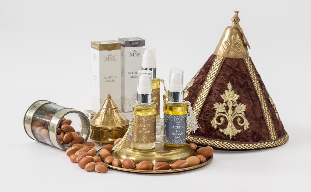 gold, traditional, argan, oils, cosmetics, jars, crafts, morocco, maroc, artisan products, perfumery, health, golden, wellness, healthy, natural, argan, argan, argan, argan, argan, maroc, maroc